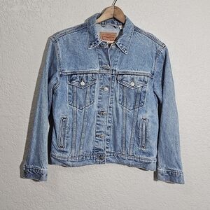 Levi's 100% Cotton Lightly Distressed Denim Jacket
